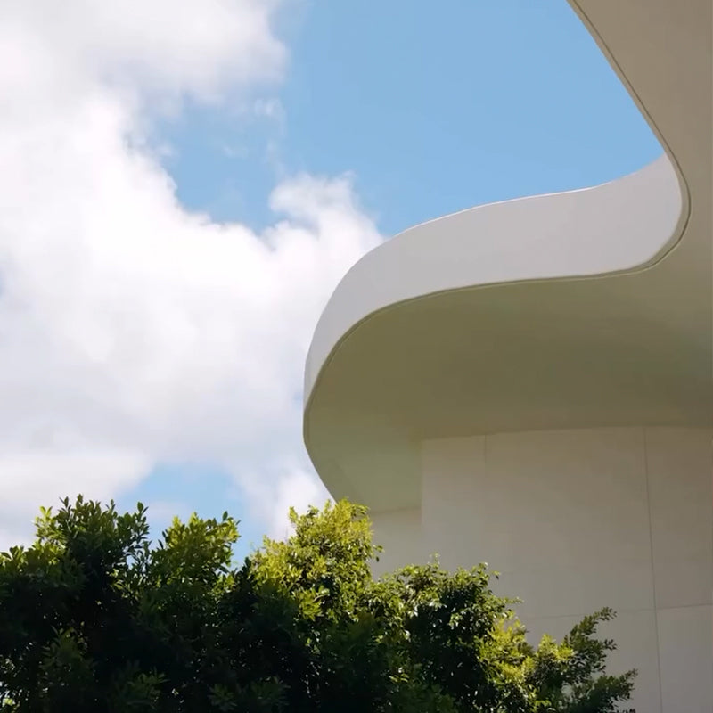Digital Disconnect: The New Luxury That Invites Us to Reconnect