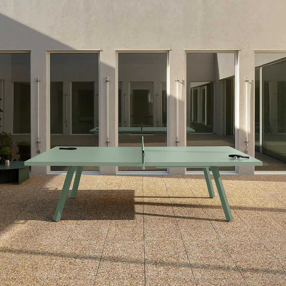 Mesa de ping pong de diseño de lujo para exterior.