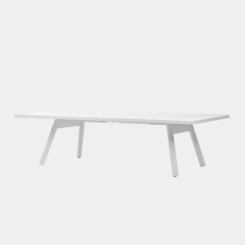 Design Ping pong table in white