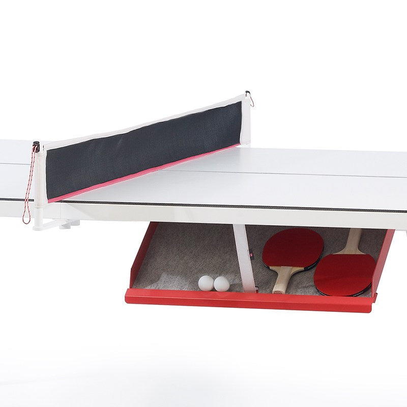 Mesa de ping pong RS Barcelona con palas y pelotas.