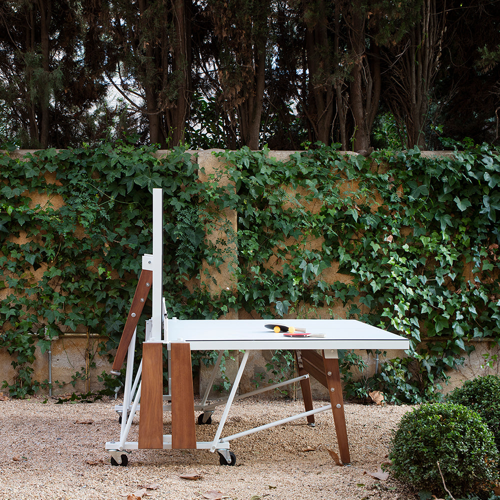 Folding Ping Pong table