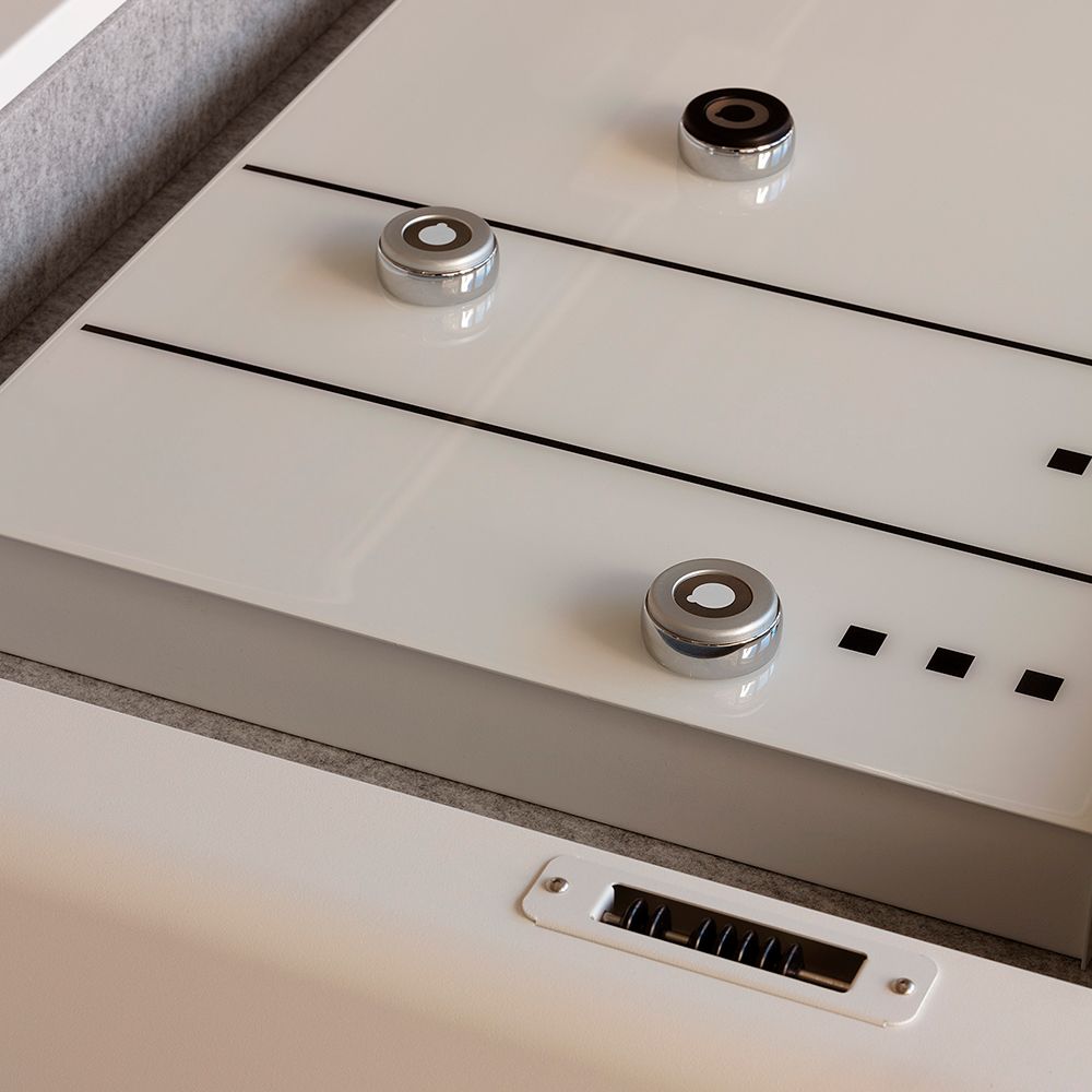 Lujosa mesa de Shuffleboard fabricada en España.