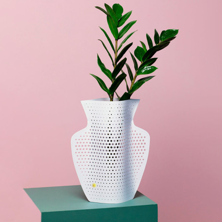 Paper Vase Cyano
