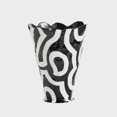 Jessica Hans Shadow Vase Black & White